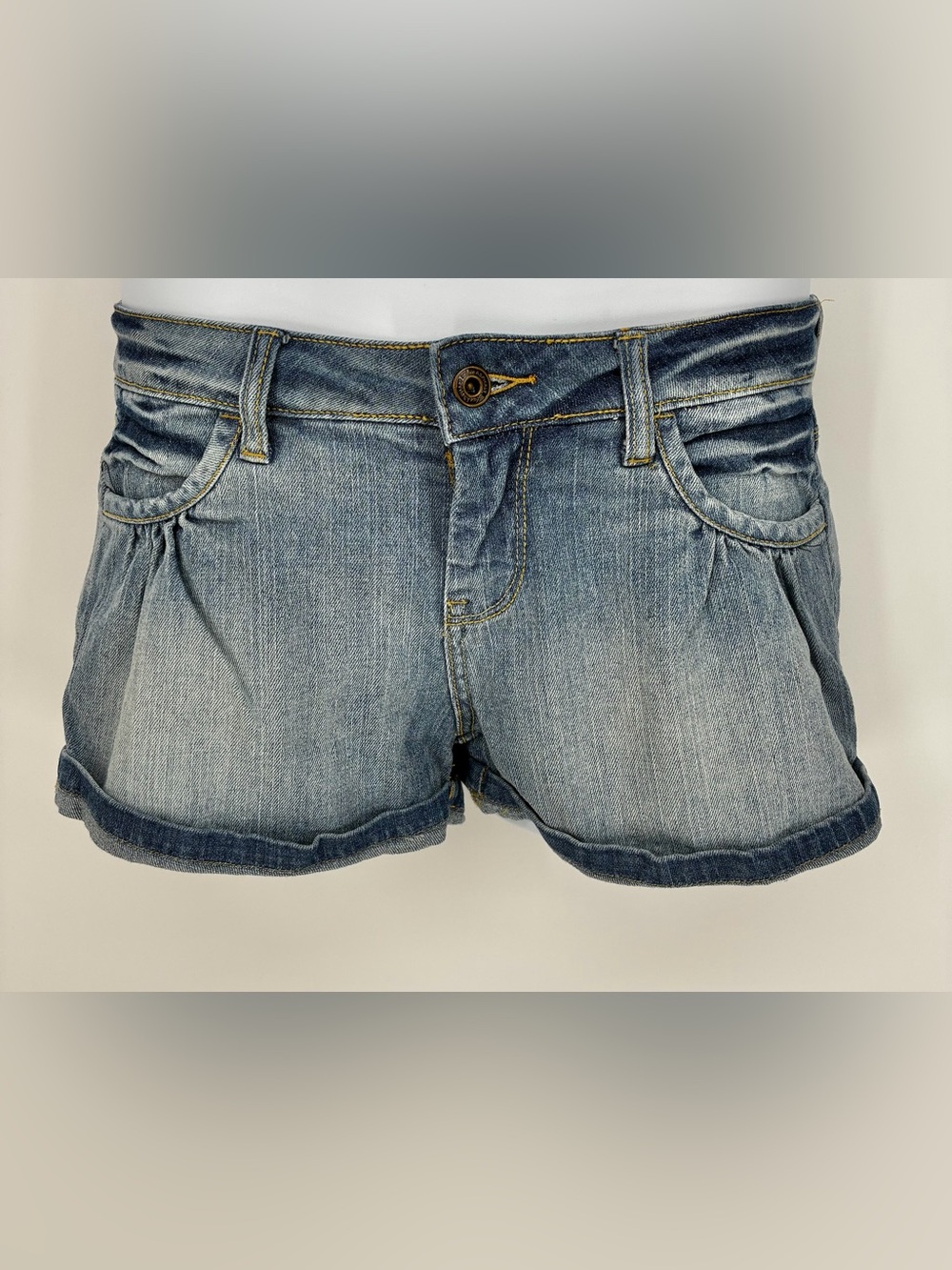Blue Asphalt Y2K Cuffed Denim Shorts Size 9